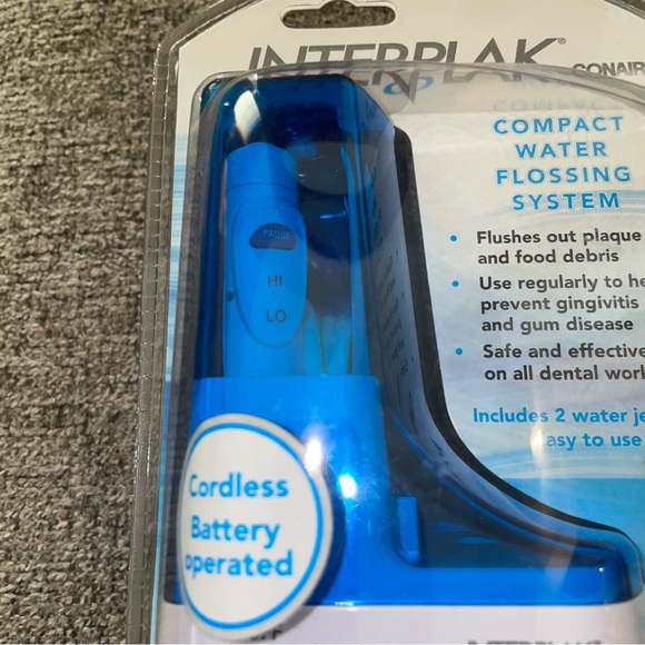 Interplak Conair Compact Dental Water Jet Flossing System PLUS Replacement Tips - Picture 9 of 14